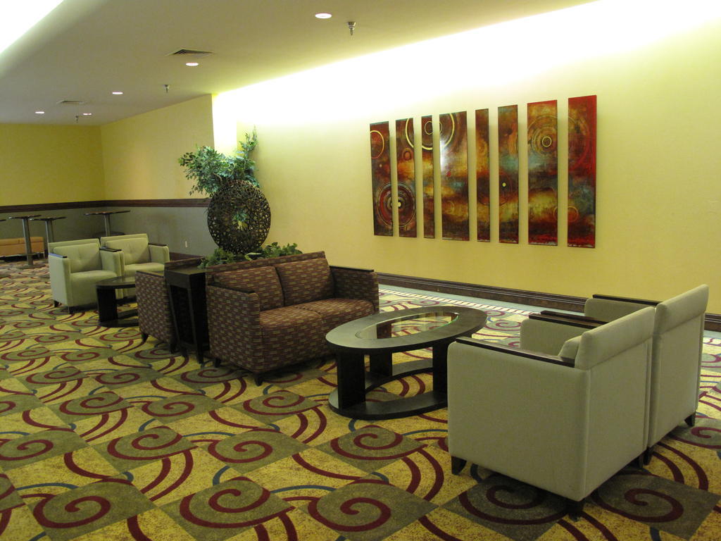 Wyndham El Paso Airport And Water Park Hotel Exterior photo
